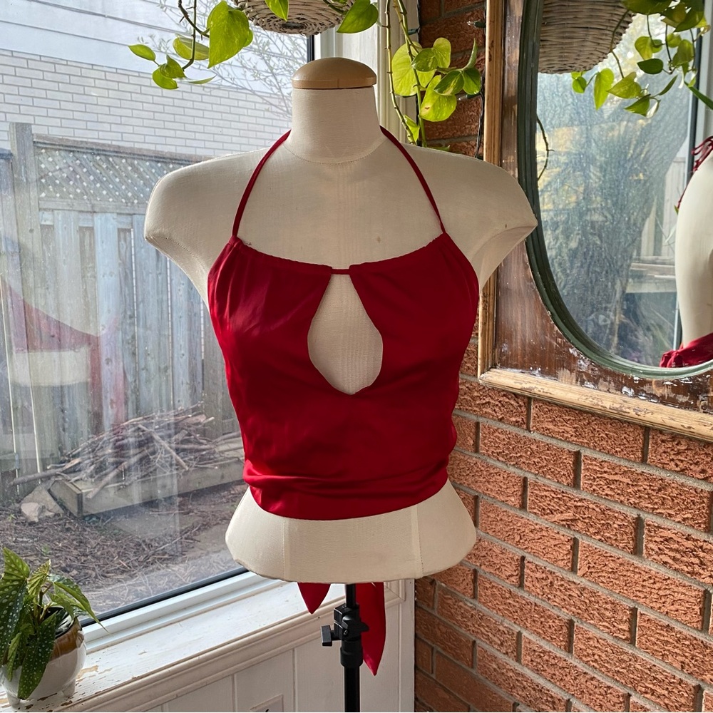 NWT Garage Red Halter Top Tie in the back Size Small